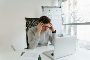 How Freelancers Can Achieve Financial Stability in 2025